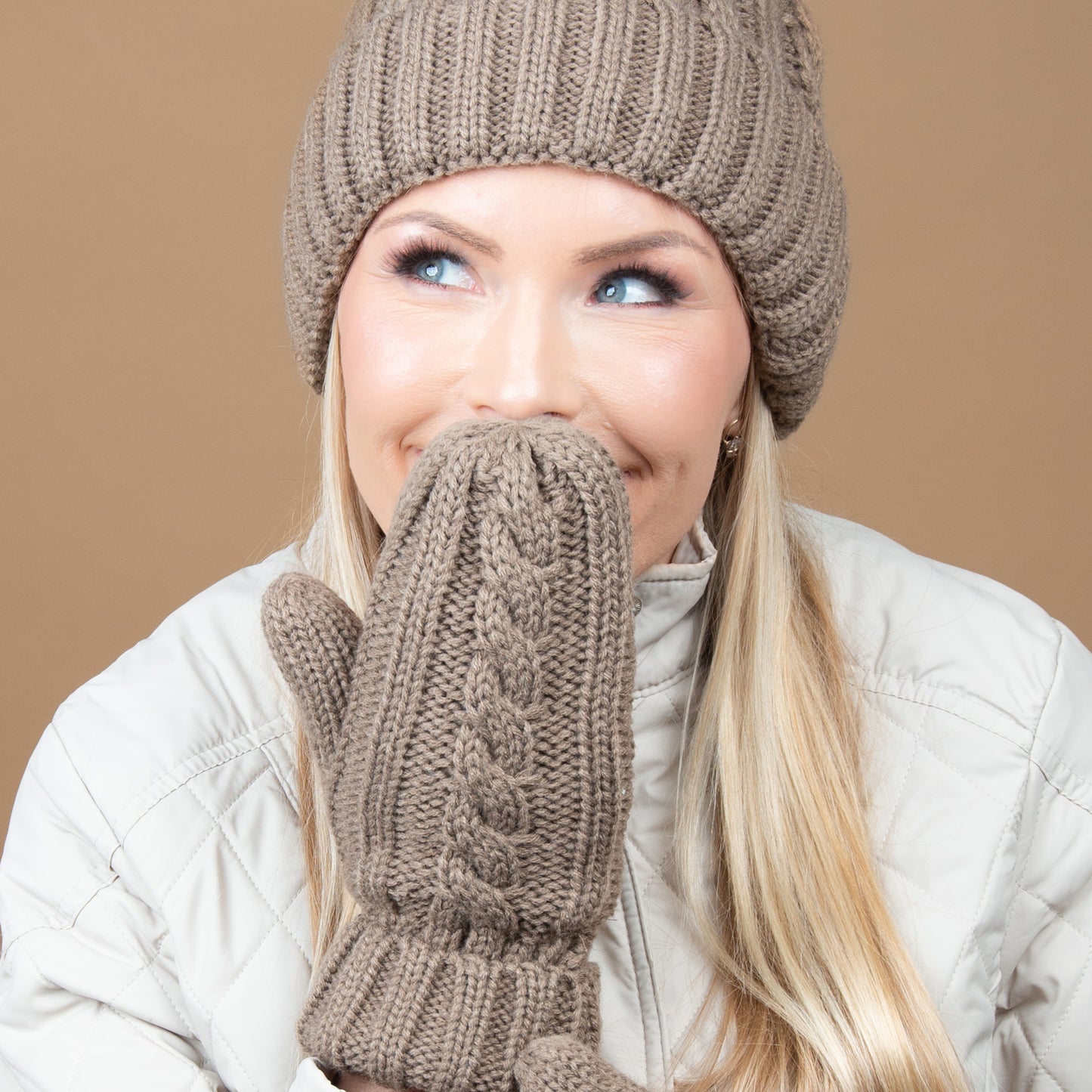 Sierra Cable Knit Fleece Lined Mitten