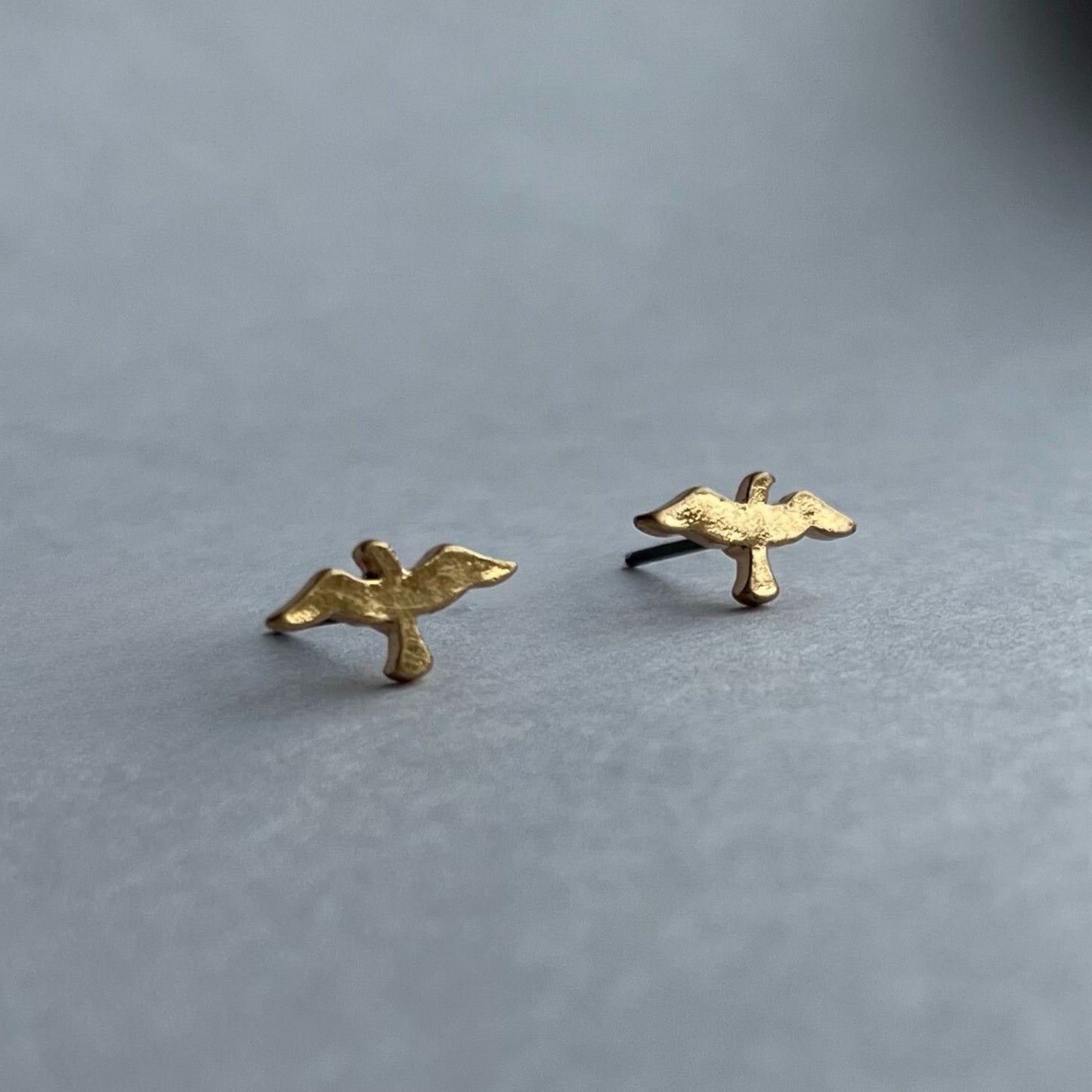 Seagull Gold Stud Bud Earrings